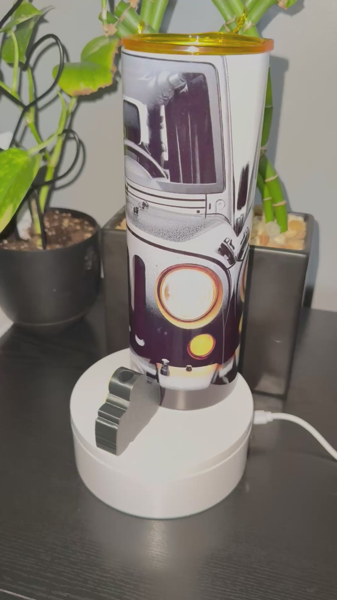 Duck Straw Topper & Jeep